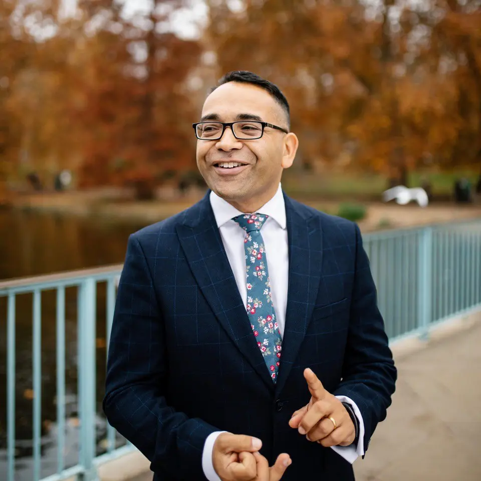 Dr Krish Kandiah